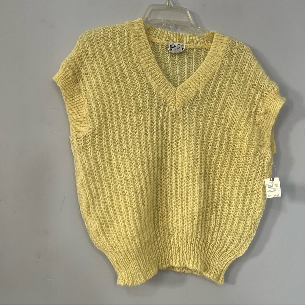 NWT Vintage butter yellow knit sweater vest mohair wool whimsical kawaii pastel - Picture 11 of 12
